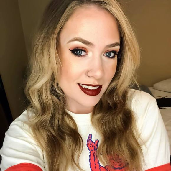 Meet your Posher, Mary - Picture 1 of 1